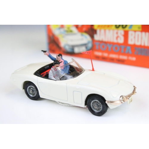 1489 - Boxed Corgi 336 James Bond Toyota 2000 GT diecast model complete with both figures, 8 x missiles and... 