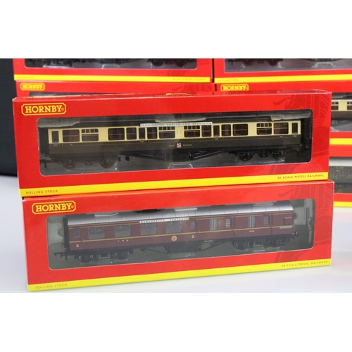 151 - 15 Boxed Hornby OO gauge items of rolling stock to include R4231, R4232, R4299A, R4300A etc, ex