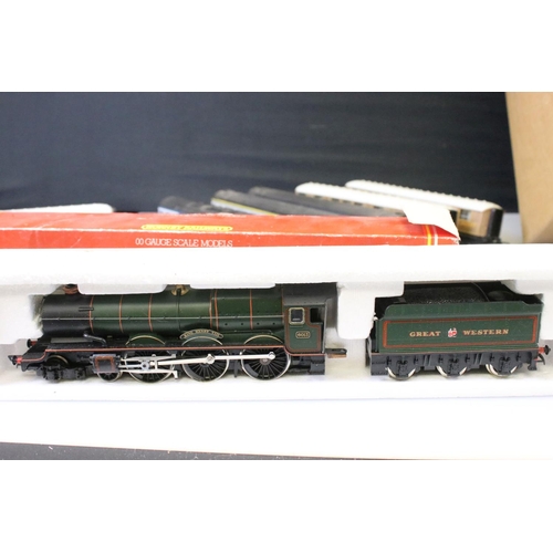 155A - Collection of OO gauge model railway to include 2 x boxed locomotives (Hornby GWR King Class King He... 