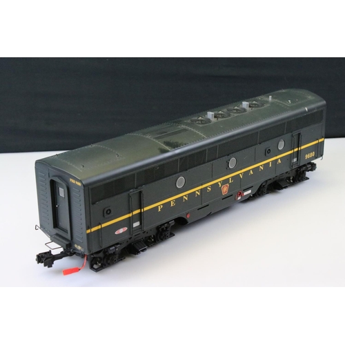 157 - USA Trains G scale EMD F3 Pennsylvania 9679 Diesel Locomotive and Pennsylvania 9680 Power Car plus a... 