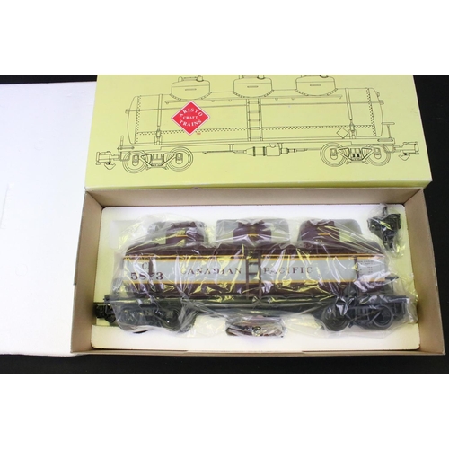 164 - Five boxed #1 Gauge 1:29 items of rolling stock to include 4 x Aristo Craft (3 x Flat Car ART86401, ... 