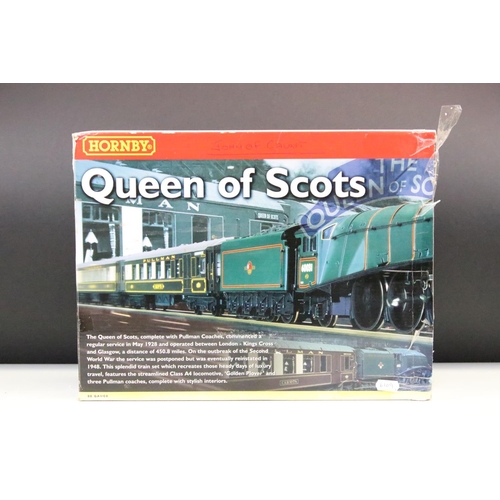 18 - Hornby OO Gauge Queen of Scots part electric train set containing locomotive and coaches (no track o... 