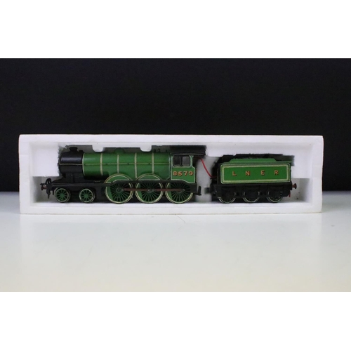 19 - Nine boxed OO gauge locomotives to include 2 x Lima 33025 BR, Hornby Princess Elizabeth, Hornby Clev... 