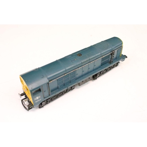 23 - Two boxed Wrenn OO gauge locomotives to include W2224 2-8-0 BR Goods locomotive and W2230 Bo Bo Dies... 