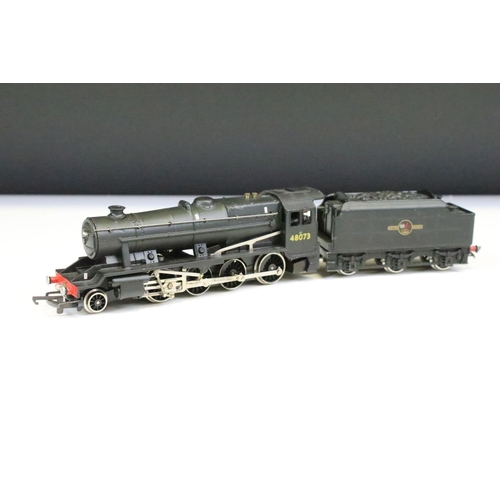 23 - Two boxed Wrenn OO gauge locomotives to include W2224 2-8-0 BR Goods locomotive and W2230 Bo Bo Dies... 