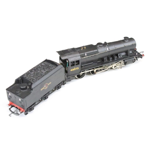 23 - Two boxed Wrenn OO gauge locomotives to include W2224 2-8-0 BR Goods locomotive and W2230 Bo Bo Dies... 