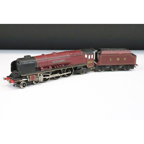 24 - Boxed Wrenn OO gauge W2242 City of Liverpool locomotive