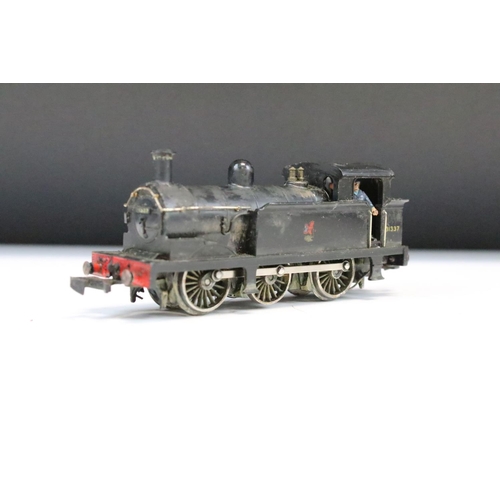 30 - Four Hornby Dublo locomotives to include Duchess of Montrose, 2-6-4 BR 80033, 0-6-2 69550 and 0-6-0 ... 