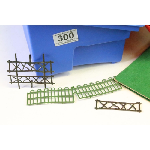 300 - Quantity of Britains Floral Garden plastic accessories to include flower/vegetable beds, pond, lawns... 