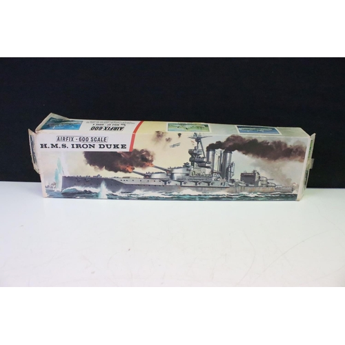 337 - Boxed Hornby Minic Ships 1/2000 Fleet Anchorage set (complete and excellent with some box wear to ed... 