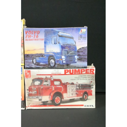 343 - Five sealed boxed 1/24-25 plastic model kits to include 4 x Italeri (730 Ford Aeromax 120, 790 Weste... 