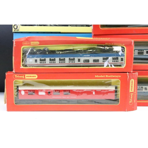 38 - 21 Boxed OO gauge items of rolling stock to include 17 x Hornby / Triang, 3 x Grafar and 1 x Playcra... 