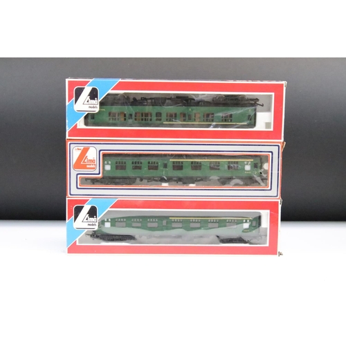 39 - 14 Boxed Lima OO gauge items of rolling stock, all coaches to include 305314, 305314, 305365 etc