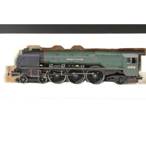 4 - Two boxed Hornby OO gauge Super Detail locomotives to include R2231 BR 4-6-2 Duchess Class Duchess o... 