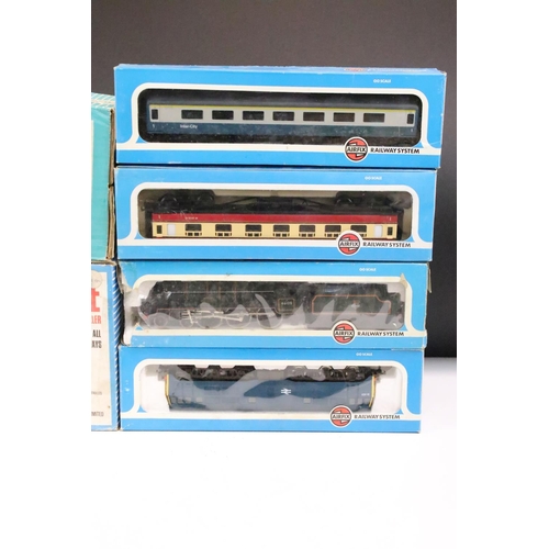 41 - Collection of boxed Airfix OO gauge model railway to include 3 x locomotives (54100-6 A1A A1A Class ... 