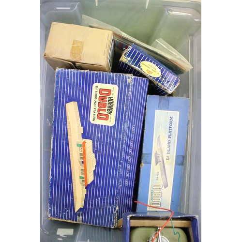 44 - Large quantity of mainly boxed Hornby Dublo model railway to include 25 x boxed items of rolling sto... 