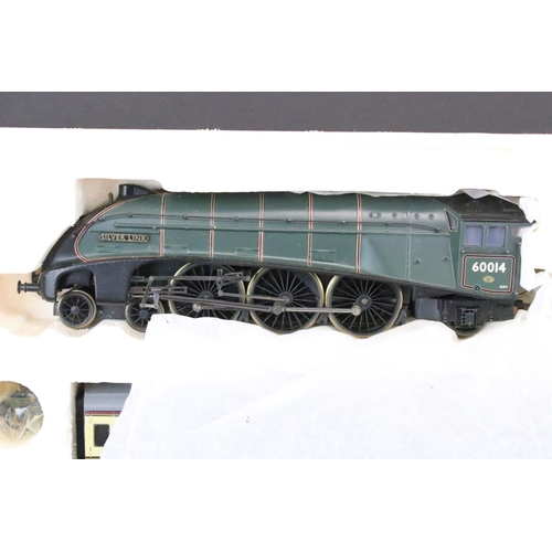 49 - Boxed ltd edn Hornby OO gauge R2089 The Flying Scotsman Train Pack complete with A4 Class locomotive... 