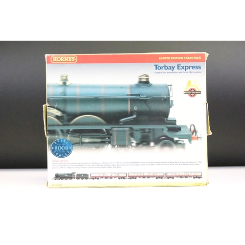 54 - Boxed led end Hornby OO gauge R2090 Torbay Express Train Pack complete with Castle Class locomotive,... 