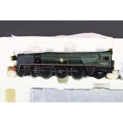 55 - Boxed Hornby OO gauge R2599M The Royal Wessex Train Pack, complete with certificate