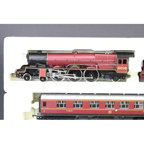 59 - Boxed Hornby 2033 The Royal Scot Train Pack, complete with locomotive, coaches and certificate