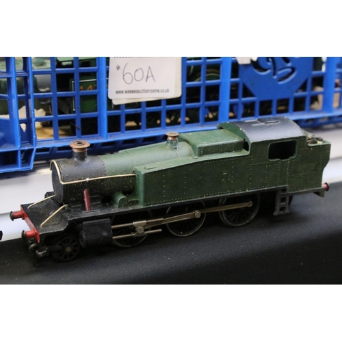 60A - 16 OO gauge locomotives to include boxed Airfix Pendennis Castle, boxed Airfix 54143-0 0-4-2 1400 Cl... 