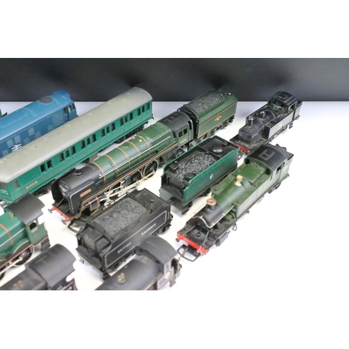 64 - Eight OO gauge locomotives to include Hornby Lady Godiva, Hornby Kneller Hall, Hornby 0-4-0 Lancashi... 