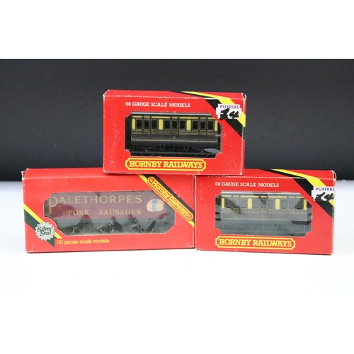 66 - 10 Boxed Hornby OO gauge items of rolling stock to include R223 Pullman 1st Class Parlour Car, R670 ... 