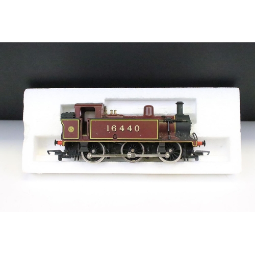 67 - Four boxed OO gauge locomotives to include 2 x Lima (Rapid & Western Renown) and 2 x Hornby (R861 LN... 