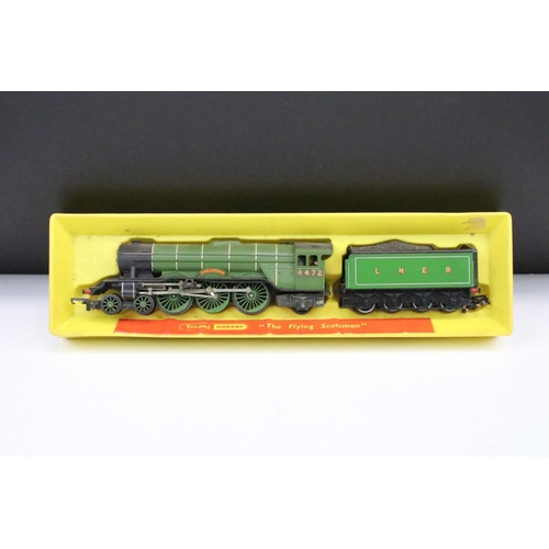 69 - Three boxed Triang / Hornby OO gauge locomotives to include R051 GWR 0-6-0 PT, R152 0-6-0 Diesel Shu... 