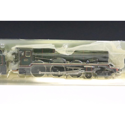 7 - Six boxed Hornby OO gauge locomotives to include R329 BR 4-6-2 Loco William Shakespeare, R577 BR 4-6... 