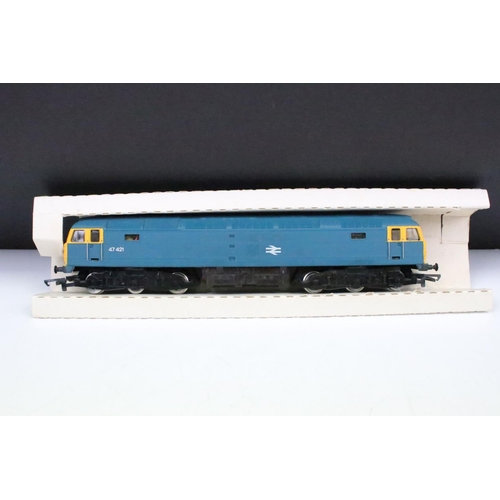 74 - Three boxed Hornby OO gauge locomotives to include Evening Standard BR Network South East, R877 BR B... 