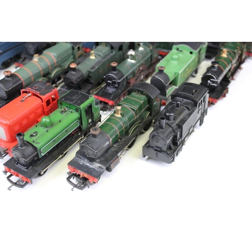 99 - 11 OO gauge locomotives to include Wrenn Devizes Castle 4-6-0 7002, Bachmann City of London, Hornby ... 