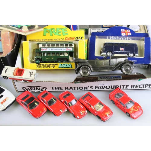 1187 - 19 Boxed diecast models to include Corgi, Classic Car Collection, Havana Club etc plus a group of un... 