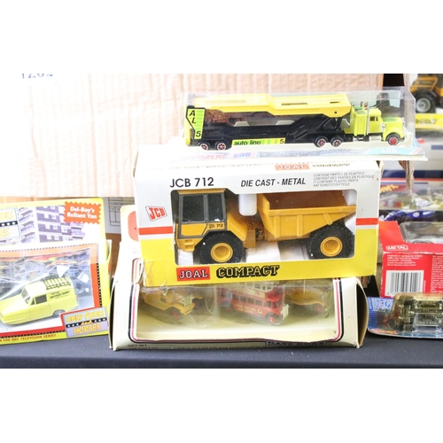 1202 - Collection of approximately 30 boxed/ cased diecast models to include Exclusive First Editions, Lled... 