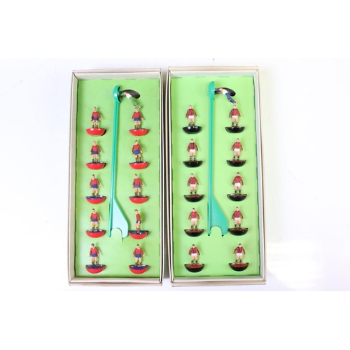 404 - Subbuteo - 12 boxed Subbuteo HW teams to include Santos, Coventry City, Hull City, Middlesbrough, AC... 