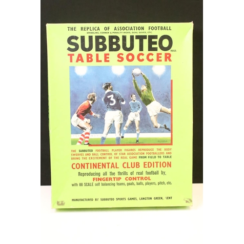 406 - Subbuteo - Collection of accessories to include 3 x boxed sets (contents incomplete) featuring 2 x C... 