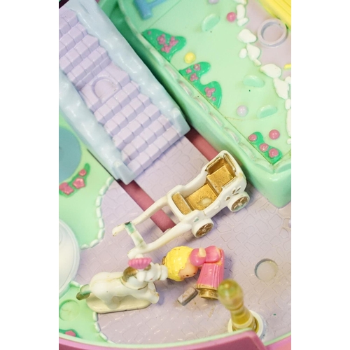 1665 - Polly Pocket - Four original Bluebird Polly Pocket play sets with 8 x Polly figures and 4 x other ac... 