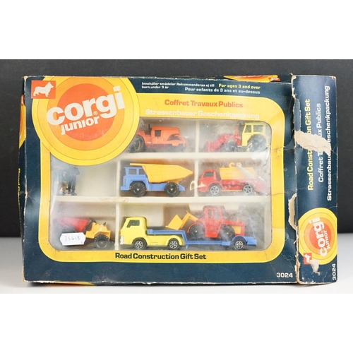 1308 - Carded Matchbox 900 TP-21 Datsun 280ZX with trailer (metallic blue) and 2 x yellow bikes, unopened, ... 