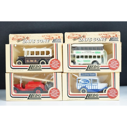 1309 - 18 Boxed and unboxed diecast models to include 6 x boxed Matchbox Models of Yesteryear featuring 2 x... 