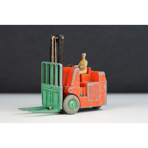 1310 - Boxed Dinky Supertoys 972 20 Ton Lorry Mounted Coles Crane (paint chips but vg overall) plus 3 x pla... 