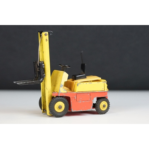 1310 - Boxed Dinky Supertoys 972 20 Ton Lorry Mounted Coles Crane (paint chips but vg overall) plus 3 x pla... 