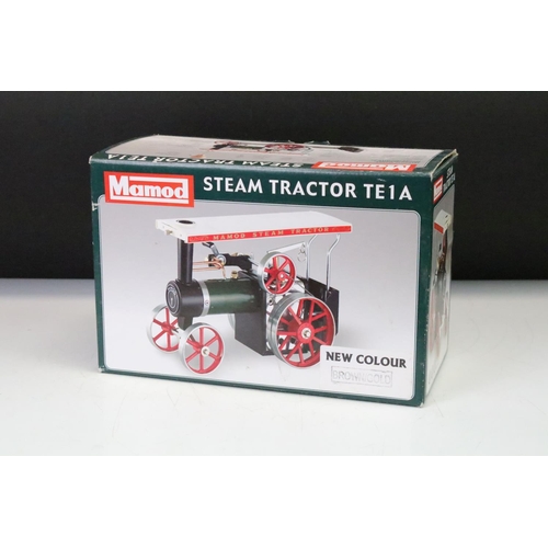 176 - Steam Engine - Boxed Mamod steam tractor TE1A. Showing wear but overall good. Box good.