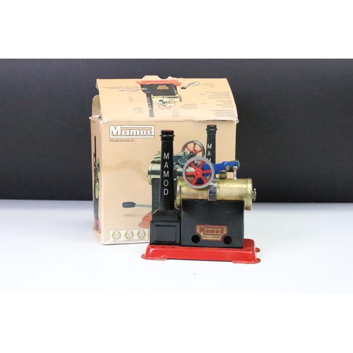 177 - Two boxed Mamod accessories to include Steam Engine SP1 and Traction Engine Trailer plus a boxed Mas... 