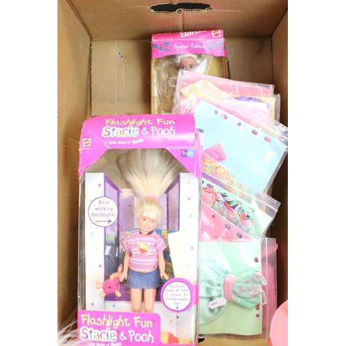 217 - Assorted Mattel Barbie and Ken dolls, loose with accessories and clothes to include 8 x Ken dolls, 9... 