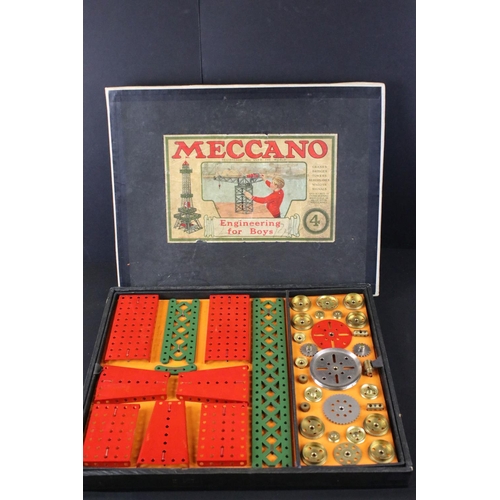 420 - Seven boxed early 20th century Meccano constructions sets / accessory outfits to include set numbers... 