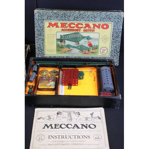 422 - Eight boxed early 20th century Meccano constructions sets / accessory outfits to include set numbers... 