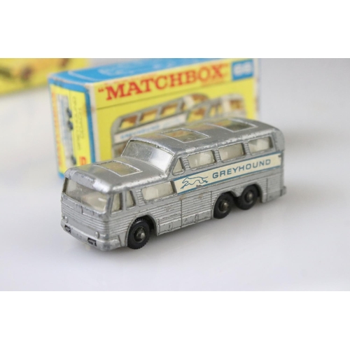 1370 - Nine boxed Matchbox 75 Series diecast models to include 18 Field Car, 19 Lotus Racing Car, 66 Greyho... 