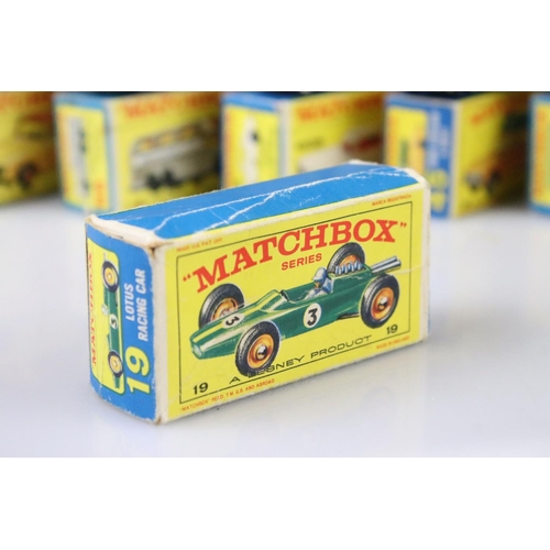 1370 - Nine boxed Matchbox 75 Series diecast models to include 18 Field Car, 19 Lotus Racing Car, 66 Greyho... 