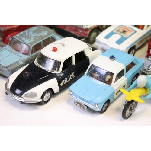 1463 - Collection of mid 20th C onwards play worn diecast models to include Corgi, Dinky, Matchbox etc feat... 