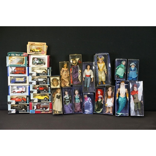 1622 - 15 DeAgostini The World Of Disney Princesses In Porcelain Dolls featuring The Little Mermaid,  Aladd... 